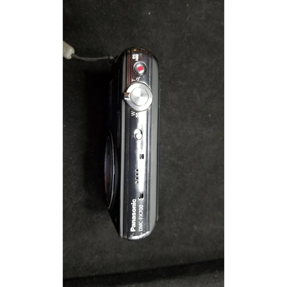 Panasonic Lumix DMC-FX700 Digital Camera 14.1 MP 5x Optical Zoom‎ HD Movie